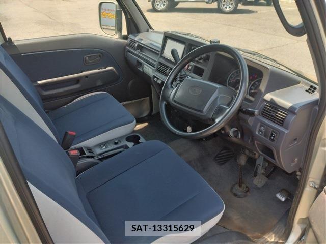 Subaru SAMBAR 2011-08 7620442-21