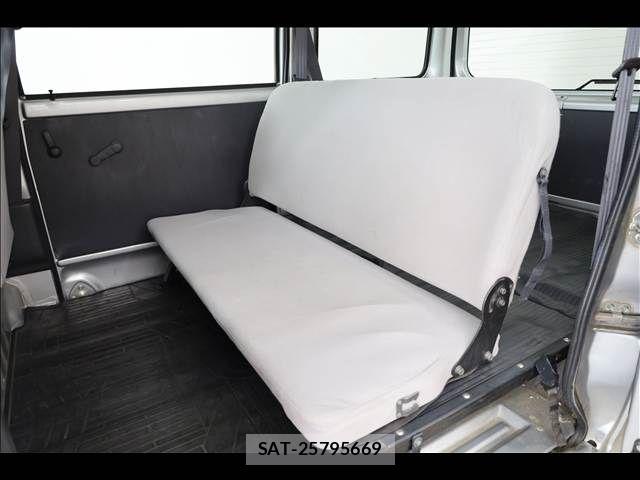 Subaru SAMBAR 2010-06 7620443-16
