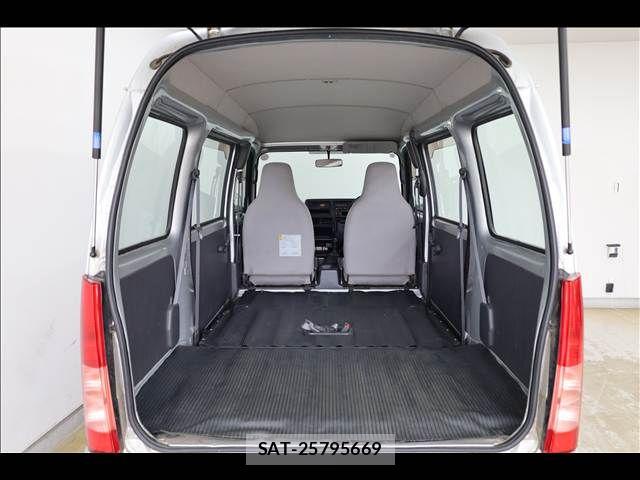 Subaru SAMBAR 2010-06 7620443-18