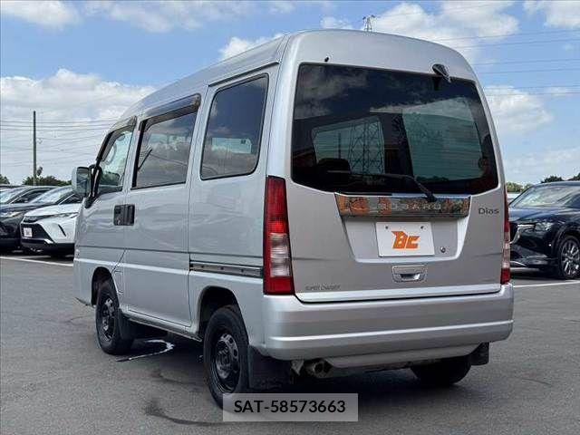 Subaru SAMBAR 2011-03 8355677-12