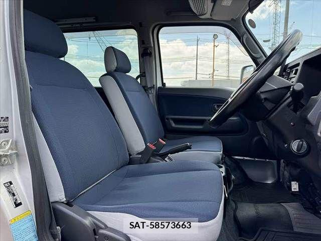 Subaru SAMBAR 2011-03 8355677-15