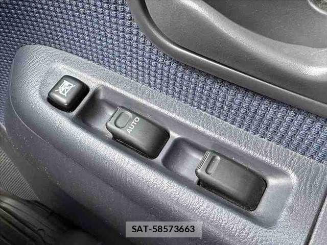 Subaru SAMBAR 2011-03 8355677-26