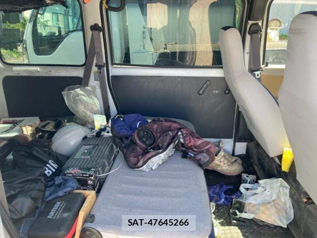 Subaru SAMBAR 2010-06 8372240-7