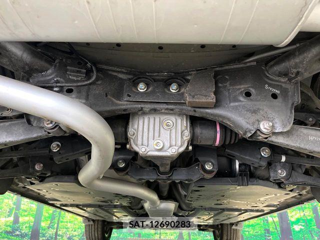 Subaru SUBARU 2017-10 7394328-19