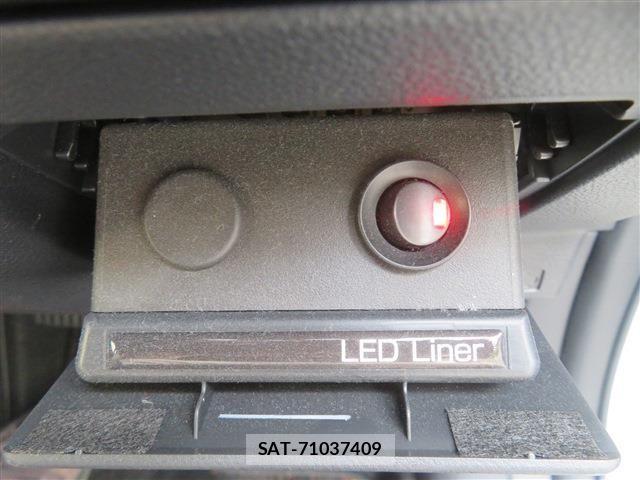 Subaru SUBARU 2018-02 7458143-18