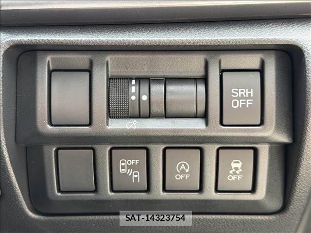 Subaru SUBARU 2017-08 7789532-13