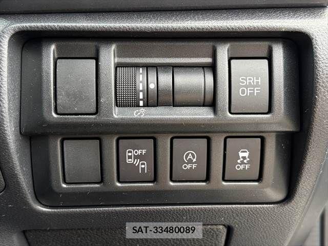 Subaru SUBARU 2017-08 7963943-5
