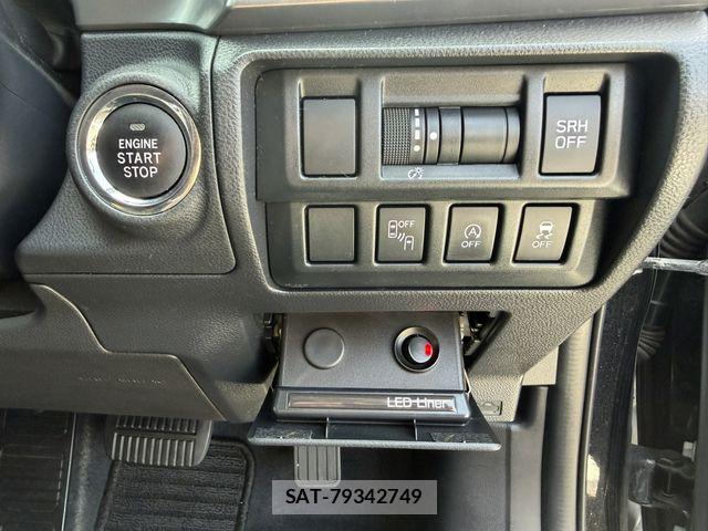Subaru SUBARU 2017-05 8038526-5
