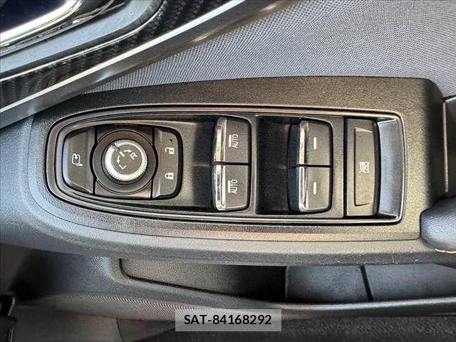 Subaru SUBARU 2019-03 8146778-27