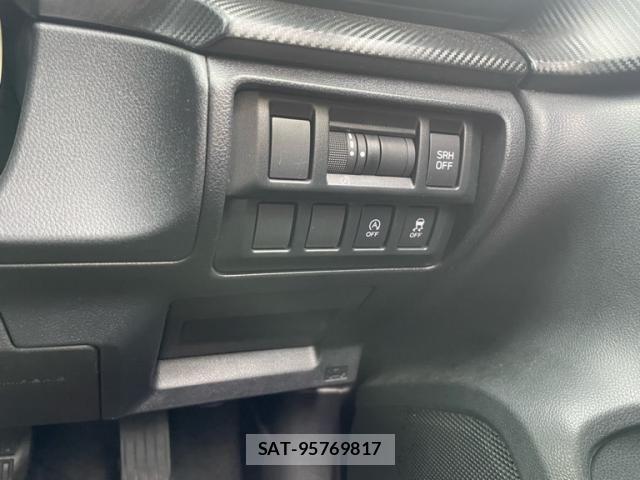Subaru SUBARU 2017-08 8246828-21