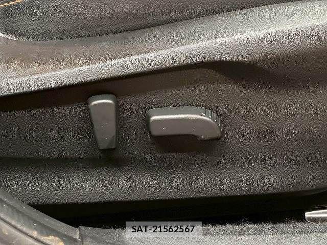 Subaru SUBARU 2017-07 8338038-8