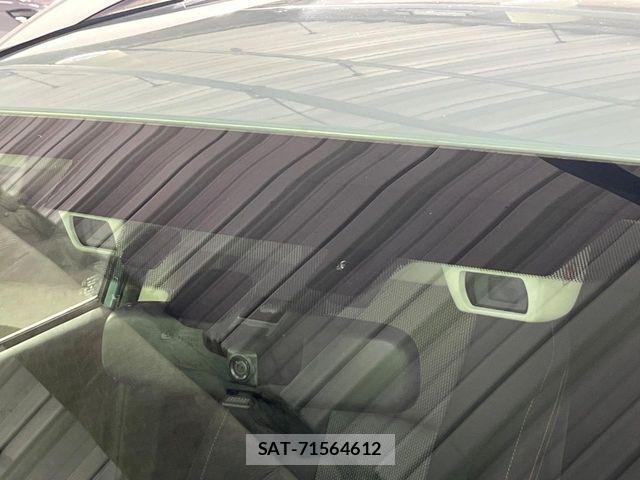 Subaru SUBARU 2017-08 8372242-3