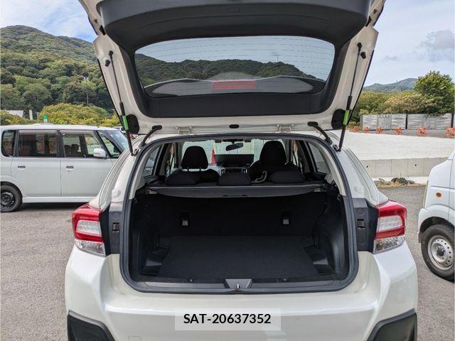 Subaru SUBARU 2017-08 8372241-5