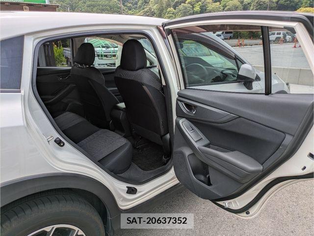 Subaru SUBARU 2017-08 8372241-6