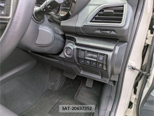 Subaru SUBARU 2017-08 8372241-8