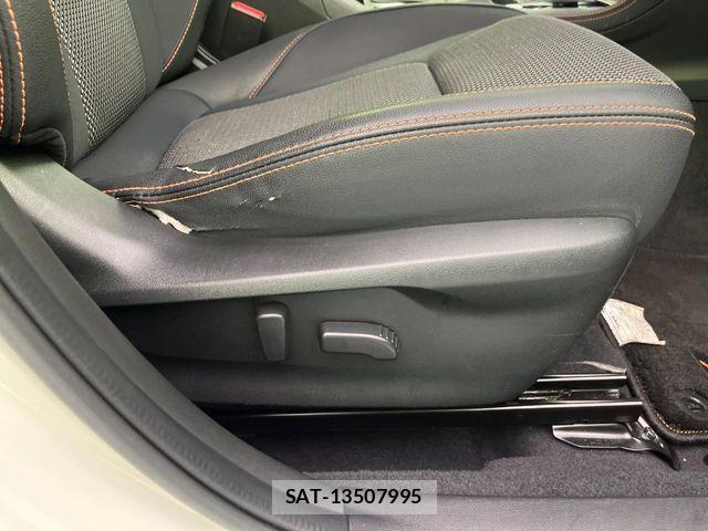 Subaru SUBARU 2017-09 8563679-6
