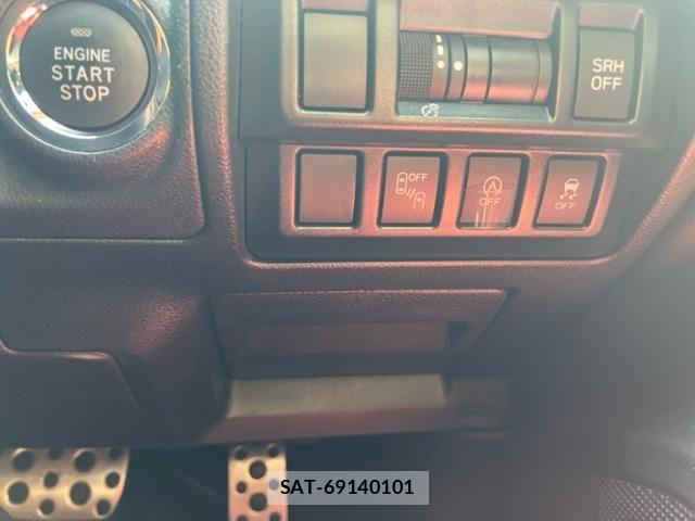 Subaru SUBARU 2017-11 8746121-22
