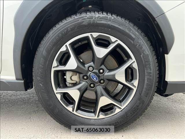 Subaru SUBARU 2018-11 8831848-8