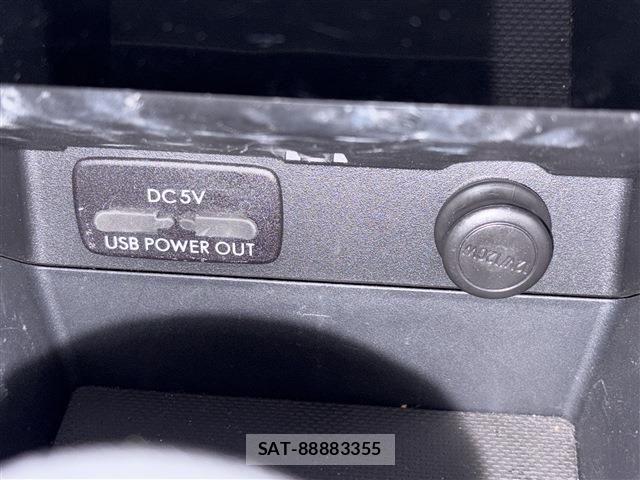 Subaru SUBARU 2017-03 8882406-23