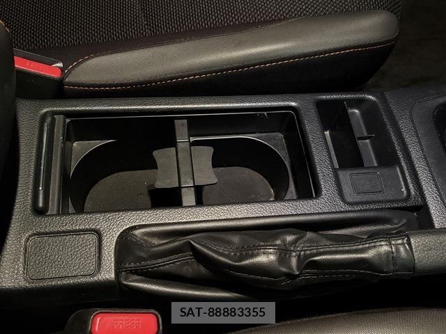 Subaru SUBARU 2017-03 8882406-25