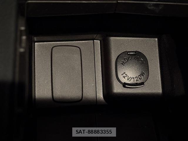 Subaru SUBARU 2017-03 8882406-26