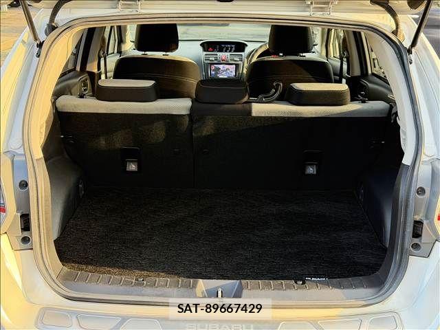Subaru XV HYBRID 2013-07 5879885-10