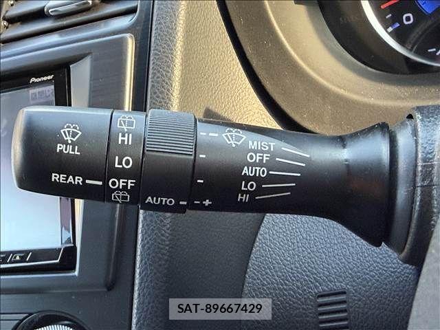 Subaru XV HYBRID 2013-07 5879885-28