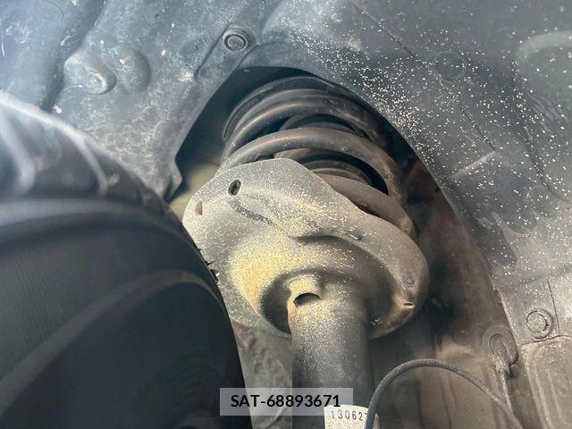 Subaru XV HYBRID 2013-07 6220008-19