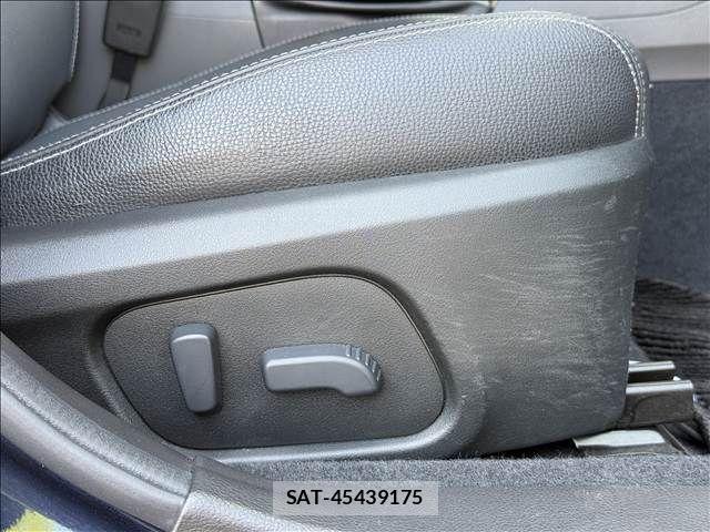 Subaru XV HYBRID 2013-12 6273028-16