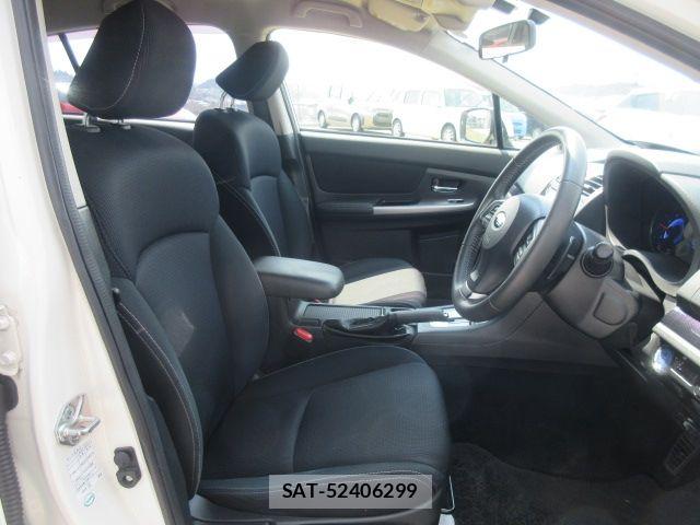 Subaru XV HYBRID 2015-09 6717447-11
