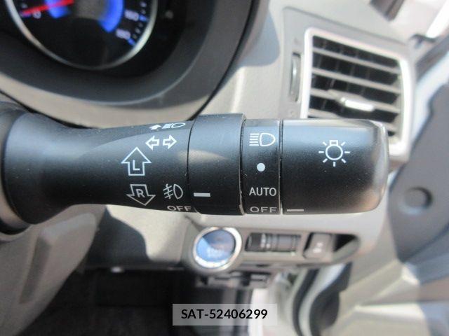 Subaru XV HYBRID 2015-09 6717447-23