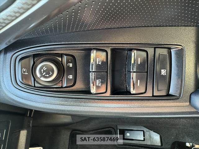 Subaru XV HYBRID 2021-06 7060925-27
