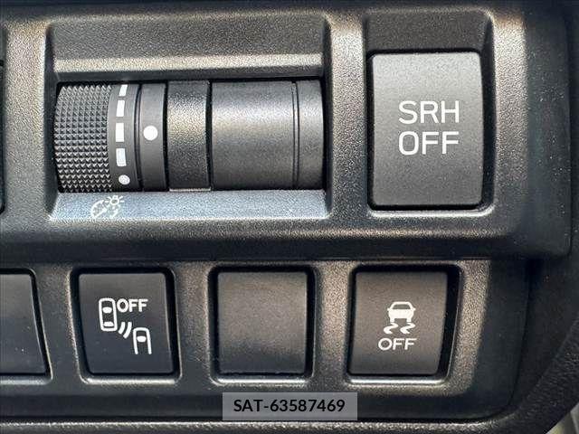 Subaru XV HYBRID 2021-06 7060925-5