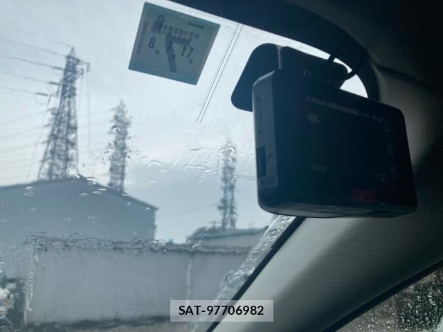 Subaru XV HYBRID 2013-07 7215609-14