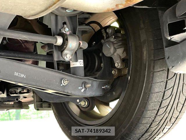 Subaru XV HYBRID 2013-09 7225649-19