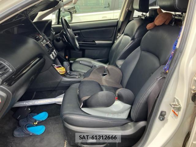 Subaru XV HYBRID 2013-07 7215608-10