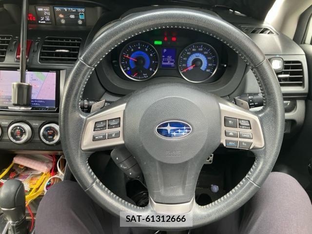 Subaru XV HYBRID 2013-07 7215608-18