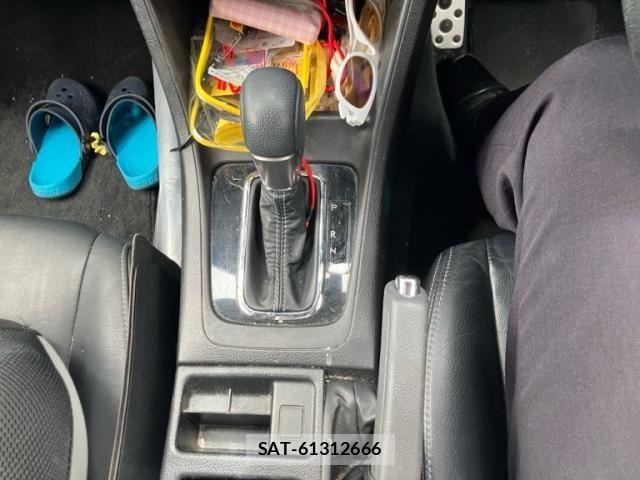 Subaru XV HYBRID 2013-07 7215608-25