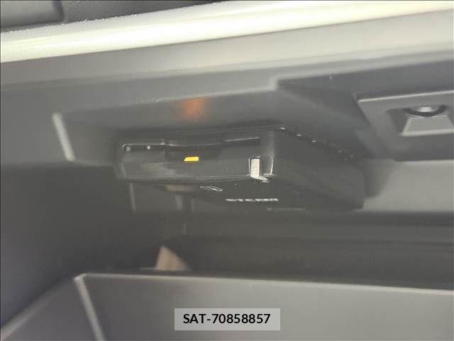 Subaru XV HYBRID 2019-04 7272616-15