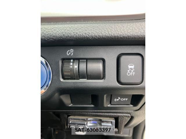 Subaru XV HYBRID 2013-12 7330408-18