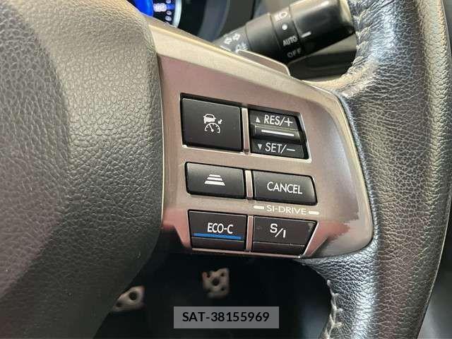 Subaru XV HYBRID 2014-01 7330403-13