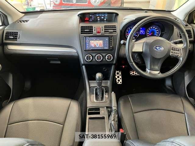 Subaru XV HYBRID 2014-01 7330403-3