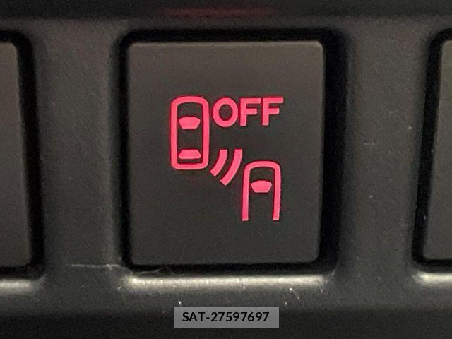 Subaru XV HYBRID 2021-12 7330398-5