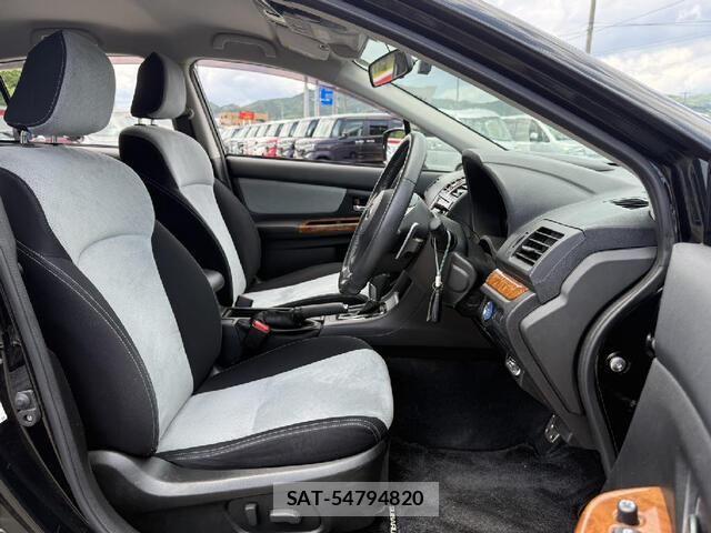 Subaru XV HYBRID 2013-12 7330405-11