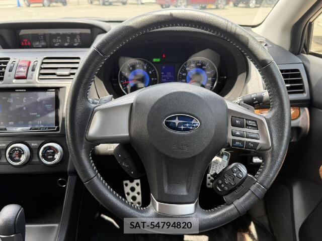 Subaru XV HYBRID 2013-12 7330405-14