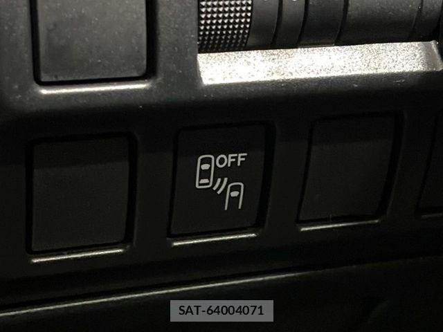 Subaru XV HYBRID 2018-12 7360014-3