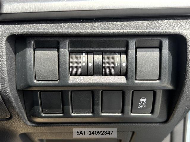 Subaru XV HYBRID 2020-07 7562928-17