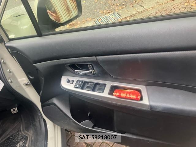 Subaru XV HYBRID 2014-03 7620492-15