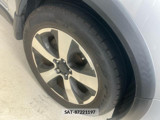 Subaru XV HYBRID 2013-07 7789533-4