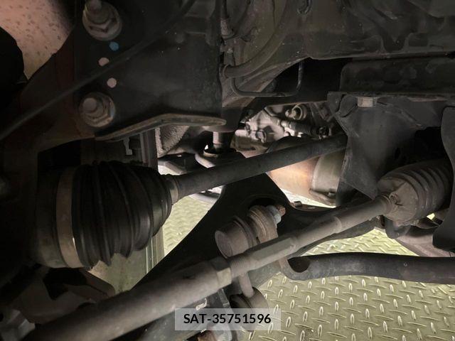 Subaru XV HYBRID 2013-07 7789534-19